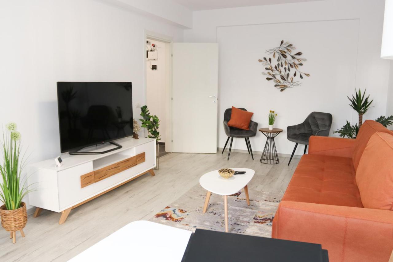 Lazo Two Room- Luxury Apartment 부쿠레슈티 외부 사진