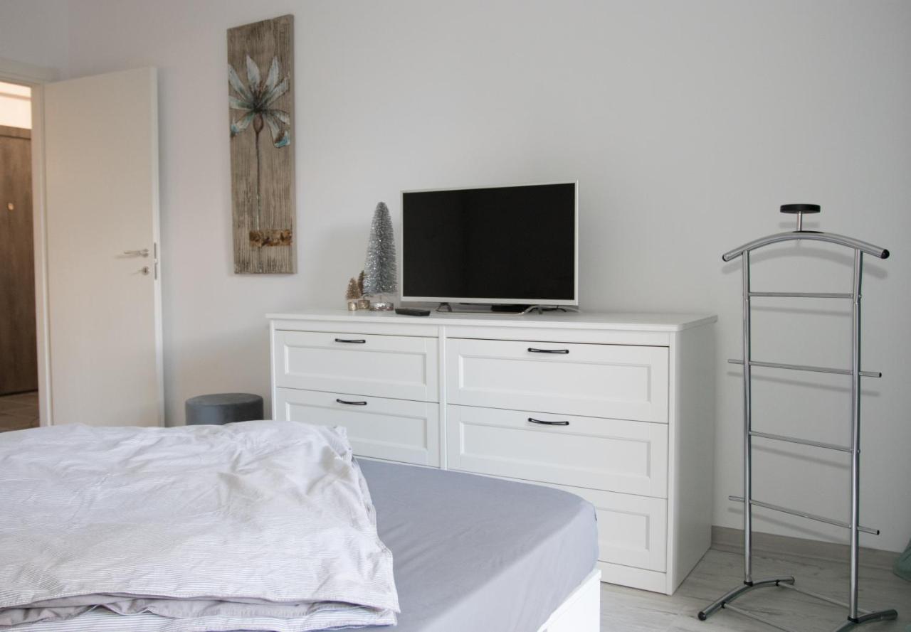 Lazo Two Room- Luxury Apartment 부쿠레슈티 외부 사진