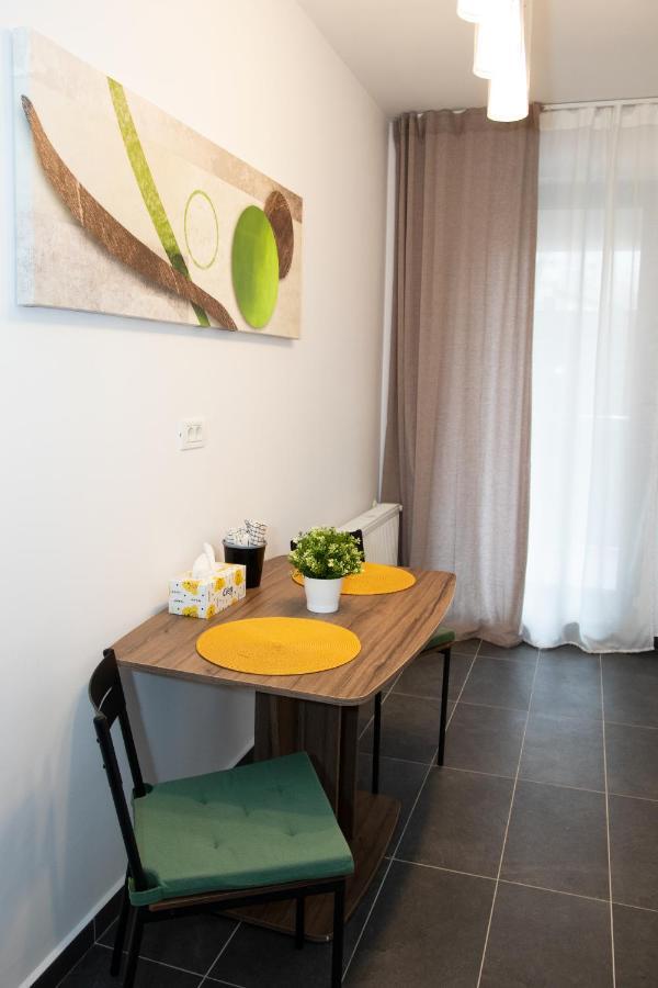 Lazo Two Room- Luxury Apartment 부쿠레슈티 외부 사진