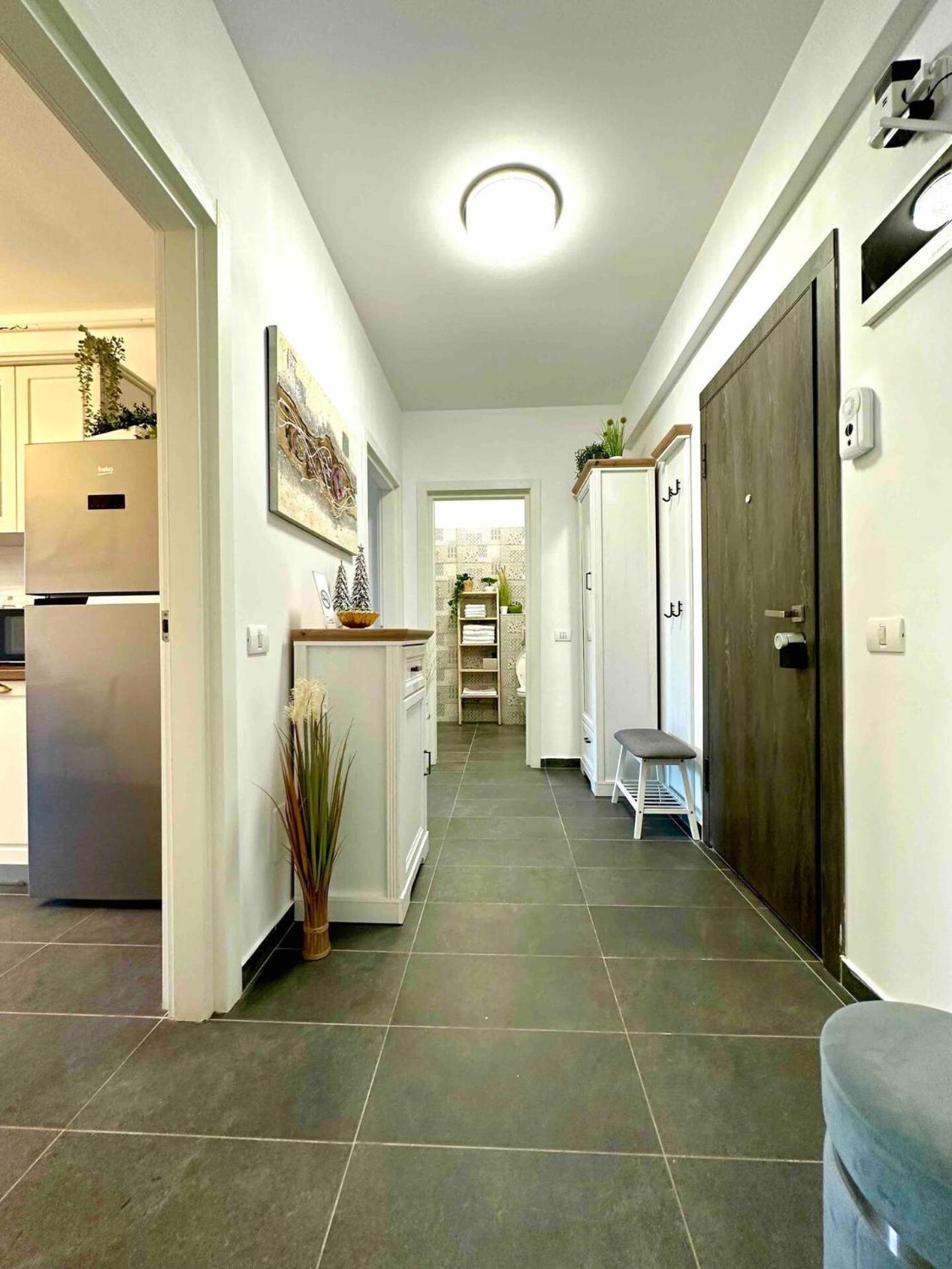 Lazo Two Room- Luxury Apartment 부쿠레슈티 외부 사진